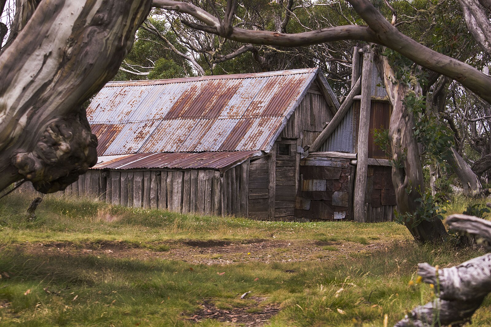 Wallace Hut in the Victoria High Cuntry
